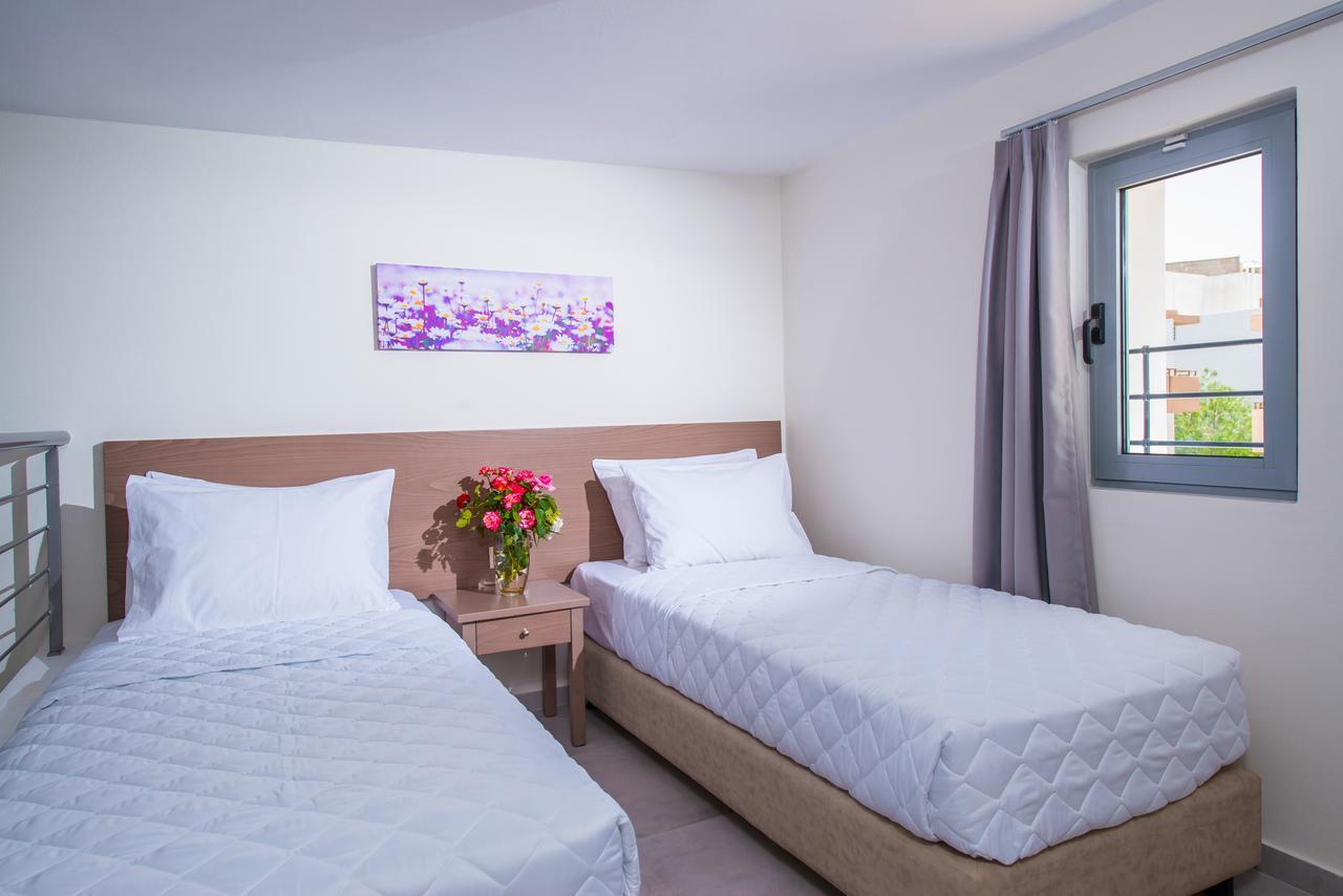 South Coast Hotel Макригиалос Экстерьер фото